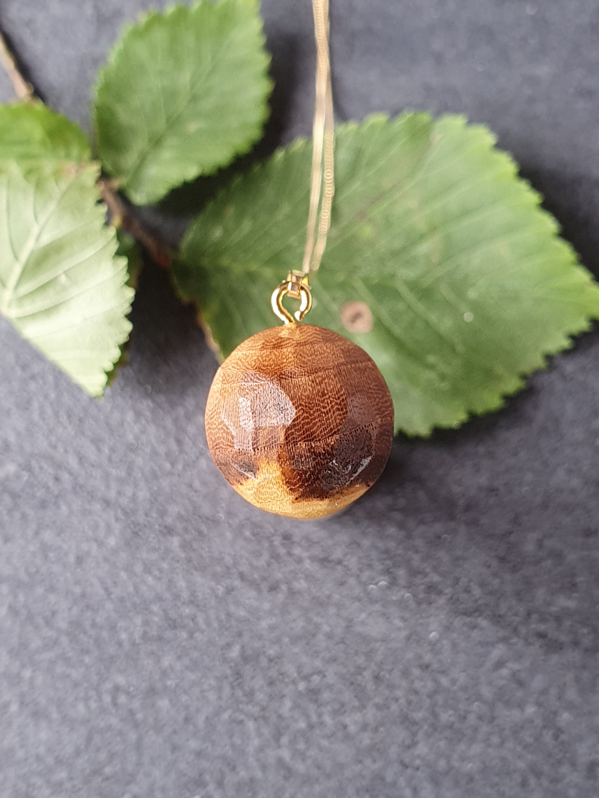 Elm wood necklace